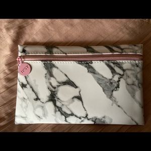Ipsy makeup bag